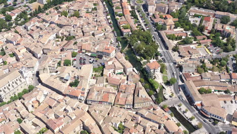 Fluss-Sorgue-In-Der-Stadt-L&#39;Isle-sur-la-Sorgue-Vaucluse-Frankreich-Luftbild-Kanäle